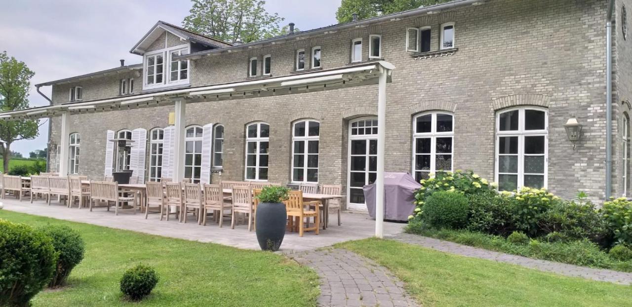 Herrenhaus Gut Neuruppersdorf Timmendorfer Strand Extérieur photo